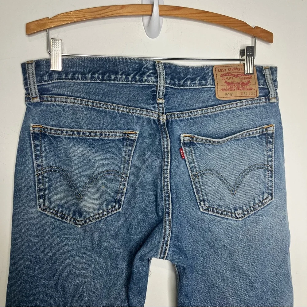 Levi’s‎ straight fit 505 jeans distressed destroyed men’s size 34 x 34 casual